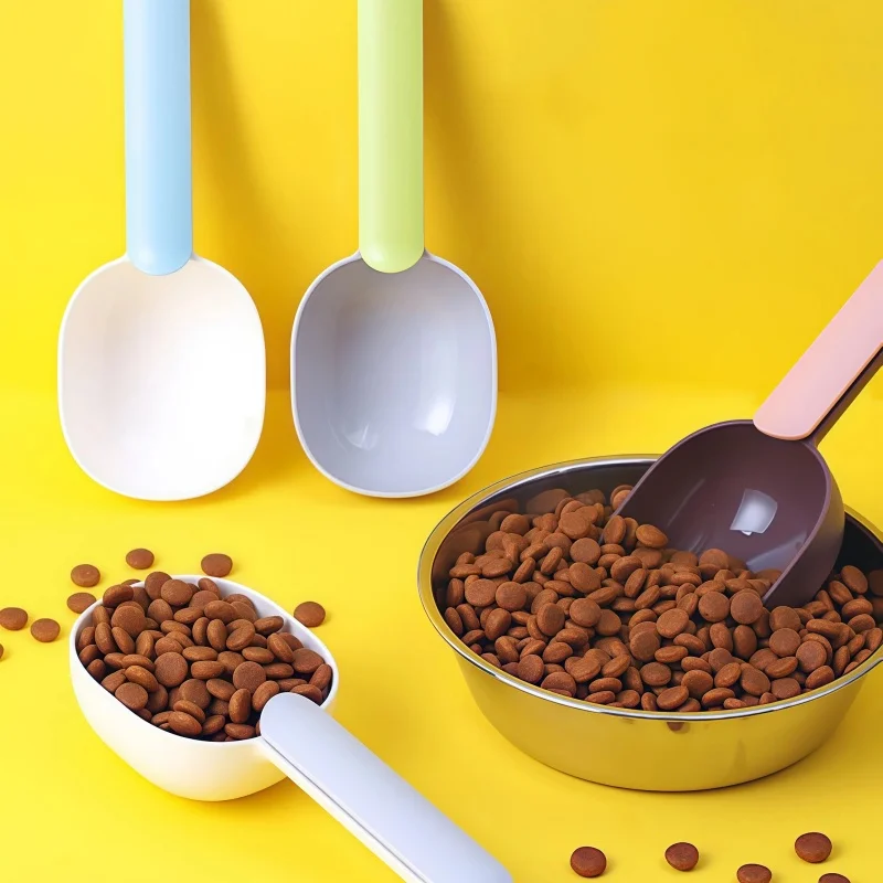Dog Food Scoop Multifunctional Pet Feeding Spoon with Sealing Clip Grade Plastic Cat Food Dedicated Measuring Spoon