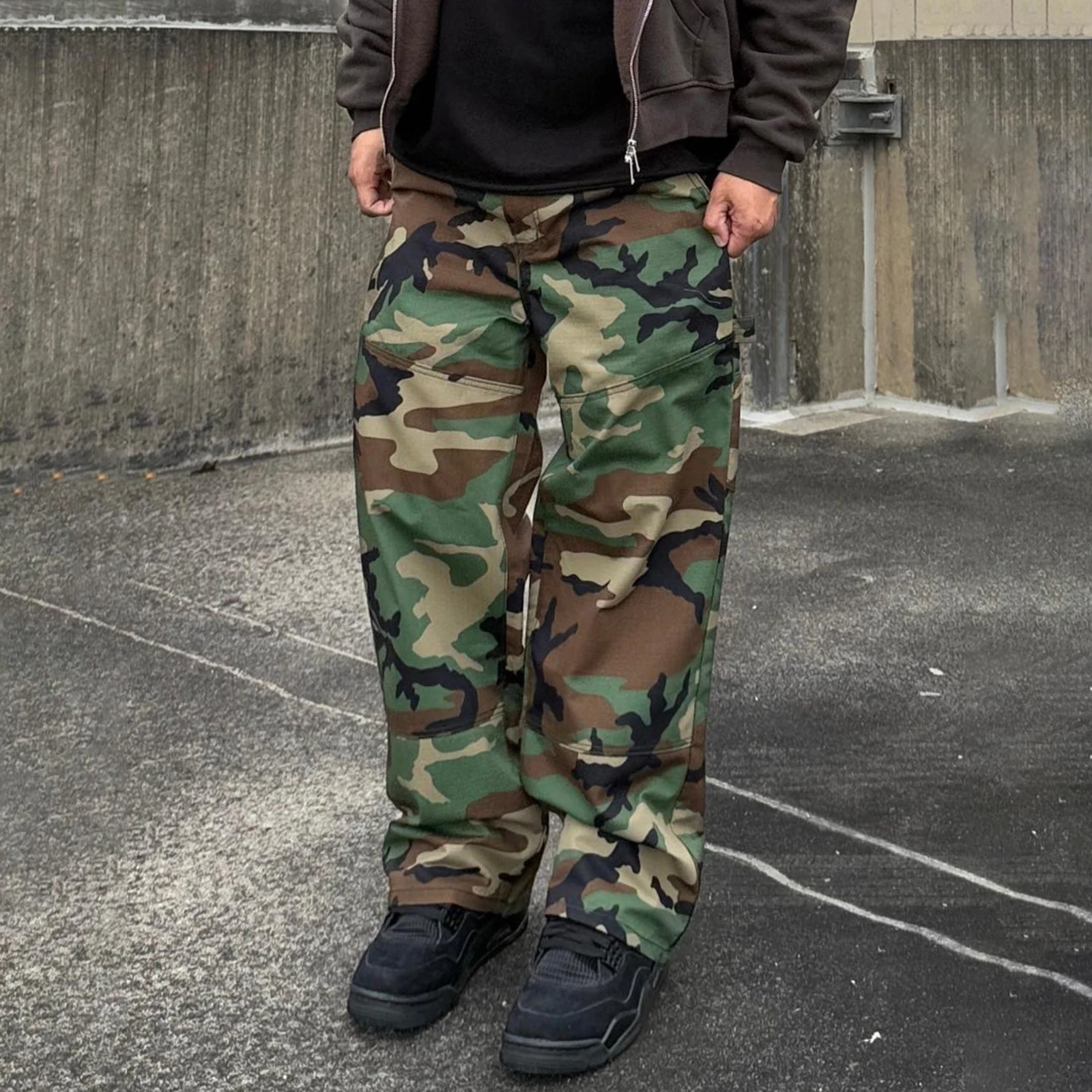 Celana Kargo Kamuflase untuk Pria Celana Kaki Lebar Longgar Kasual Modis dengan Saku