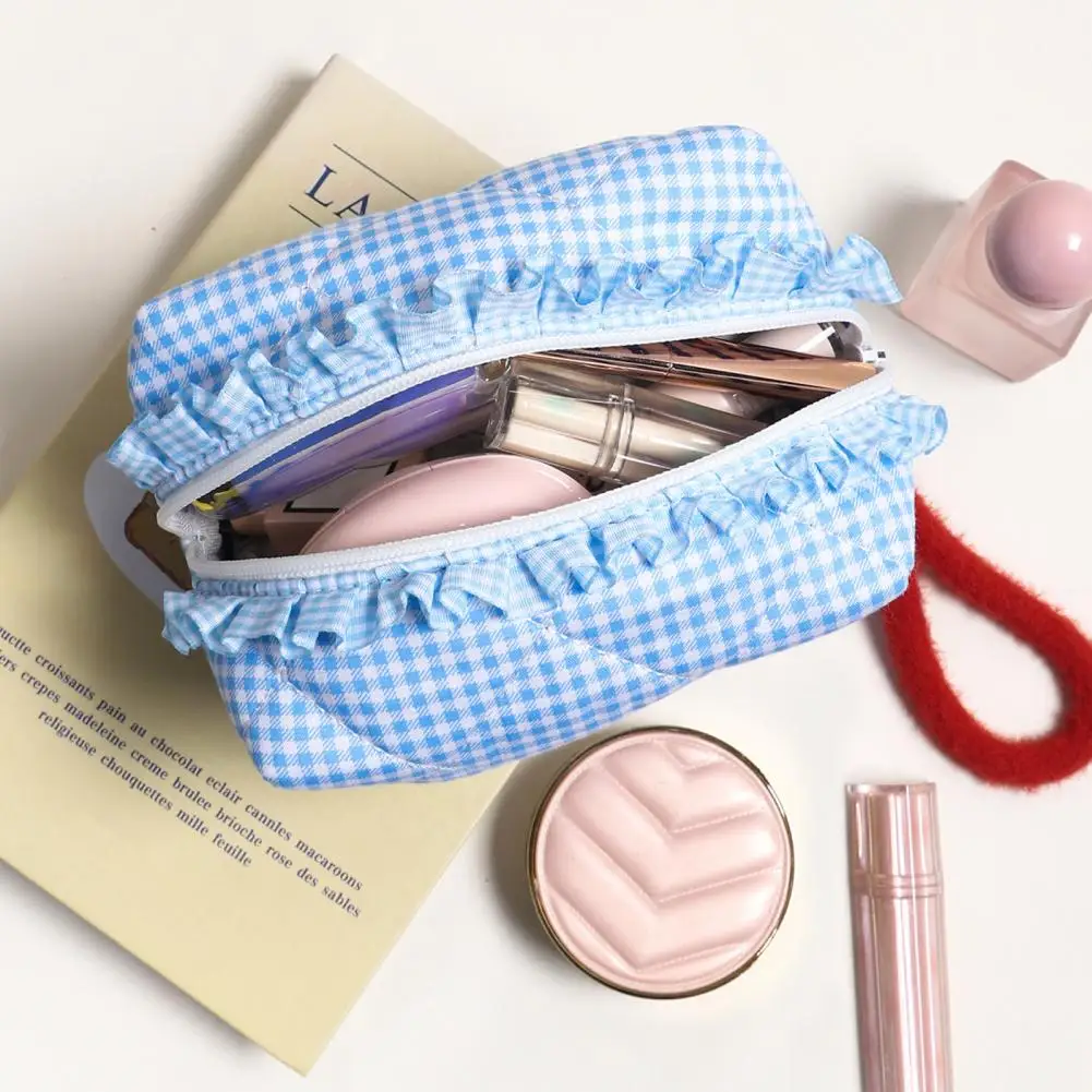 

Косметичка с браслетом контрастного цвета Стеганая клетчатая косметичка для хранения Стильная косметичка с рюшами для путешествий