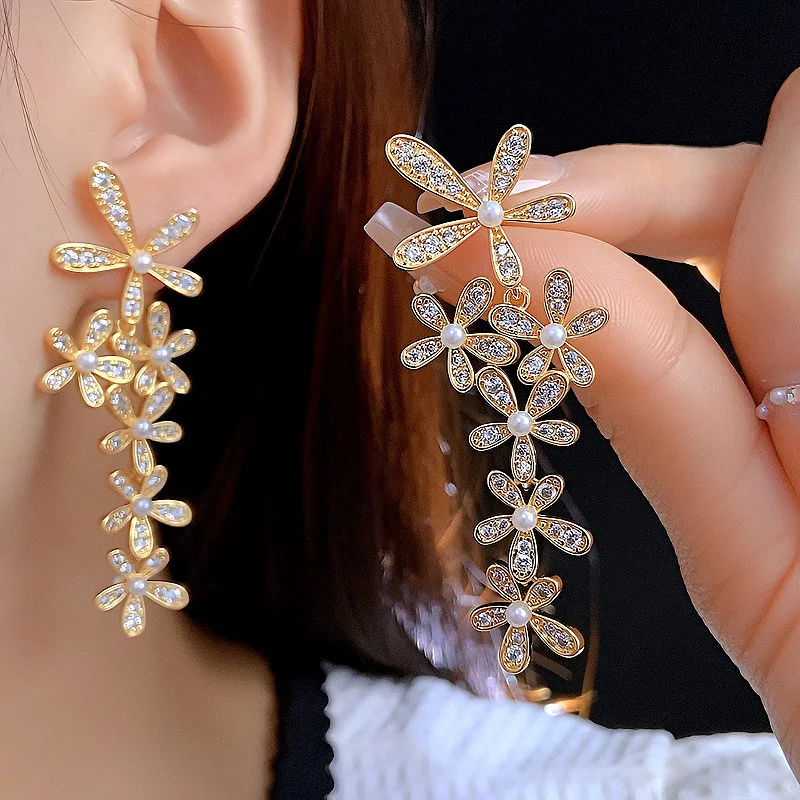 

2025 New Vintage Wedding Party Jewelry Accessories Gorgeous Flower Cubic Zirconia AAA Big Long Luxury Bridal Earring For Women