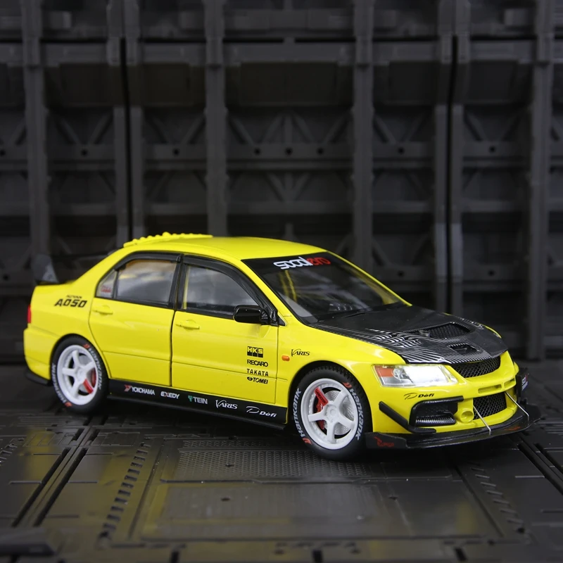 Simulação 1:24 Mitsubishi EVO portas de modelo de carro em liga de 9a geração e capô do motor, o porta-malas pode ser abre com som e iluminação