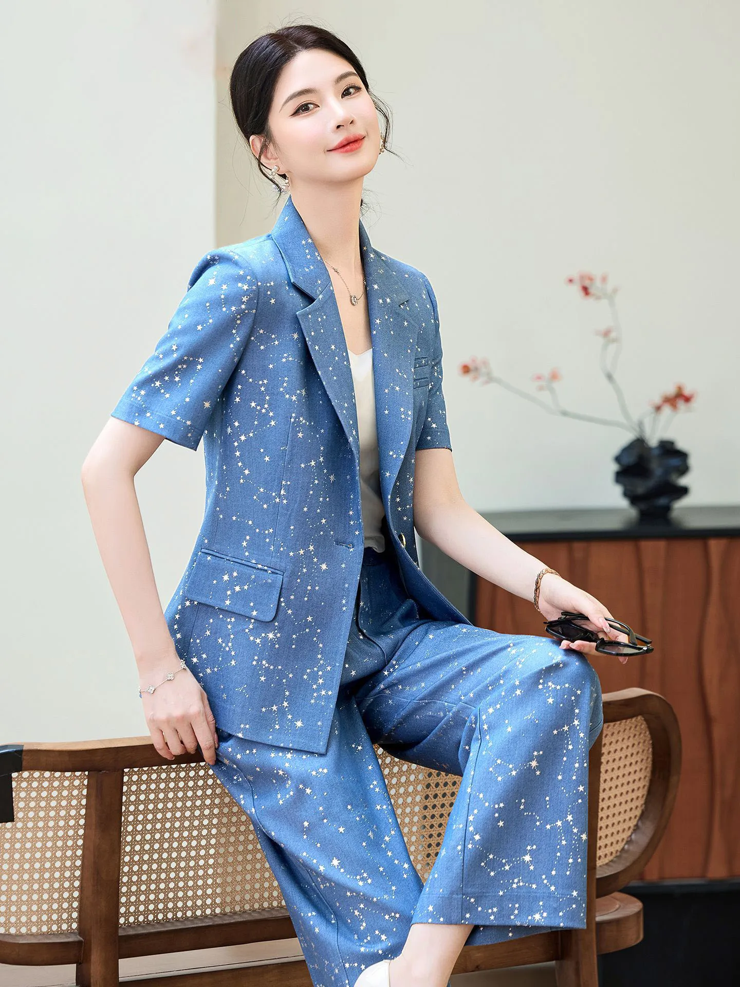 Fashion Blue Yellow Short Sleeve Professional Suit Women New Summer Elegant Formal Slim Blazer And Pants Office Ladies Work Wear view 2
