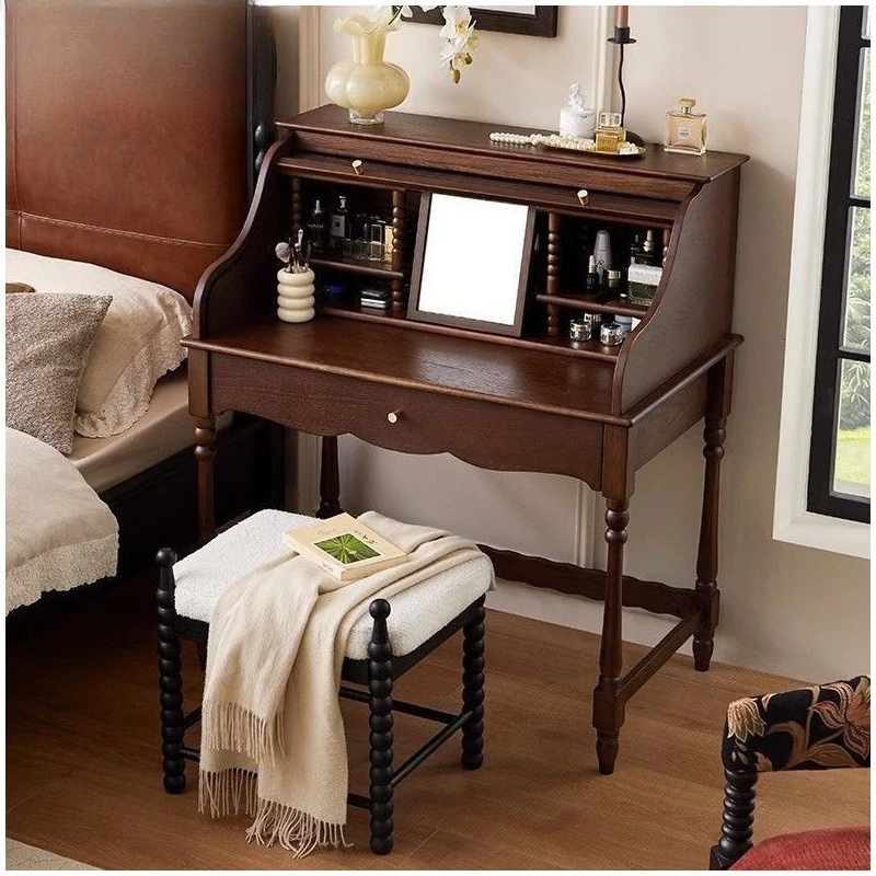 Integration of solid wood bedroom dressing table and pumped small apartment dressing table