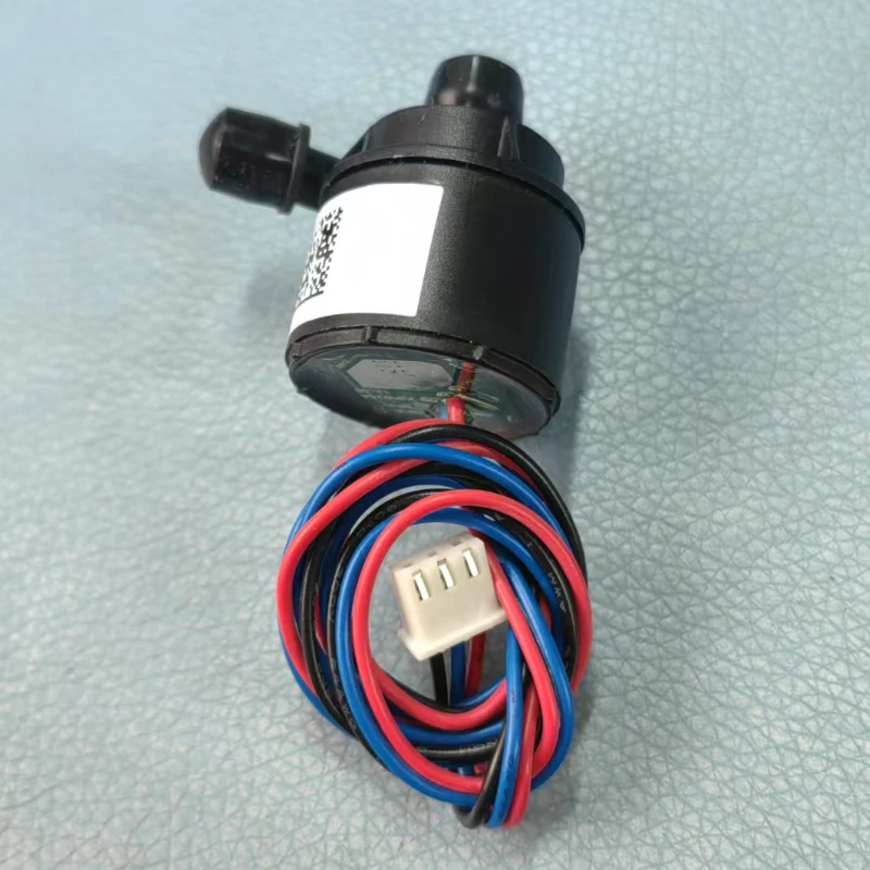 DC12v miniature brushless DC pump mini high efficiency submersible pump large flow super quiet DIY experiment