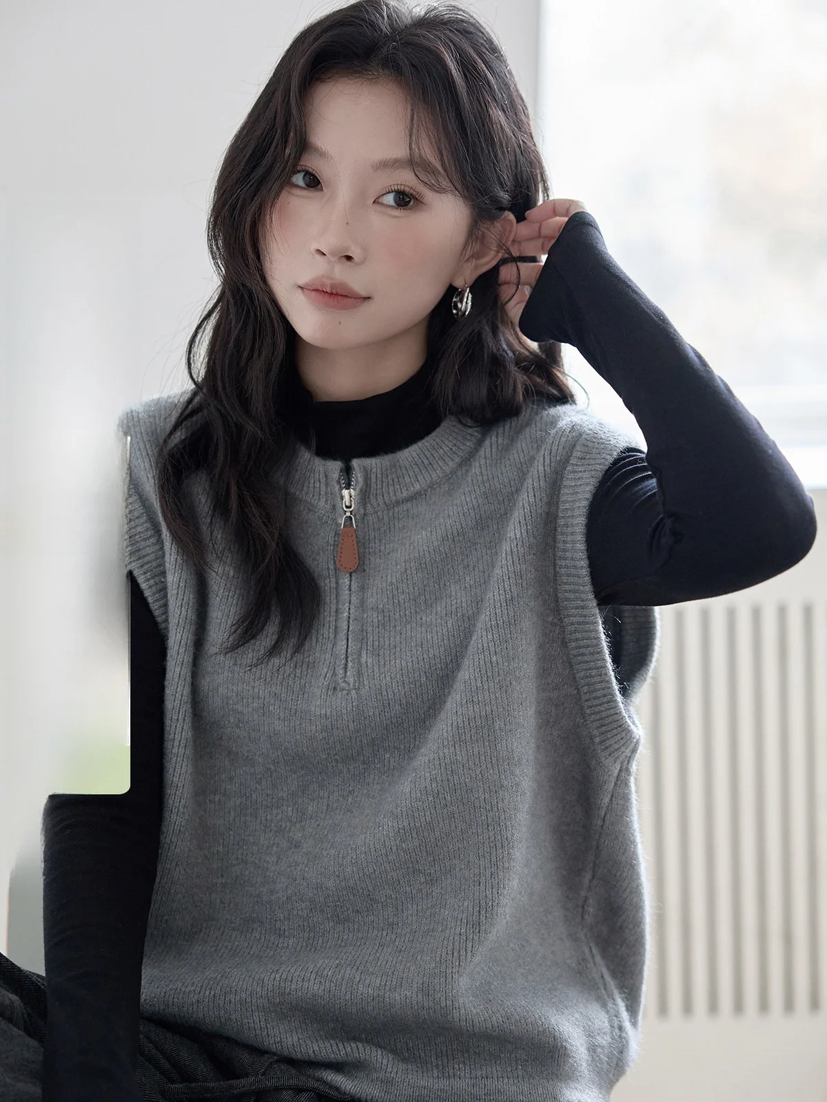 

Вязаный жилет-свитер женский осенне-зимний, новинка, универсальный, для многослойных образов, с круглым вырезом, на молнии