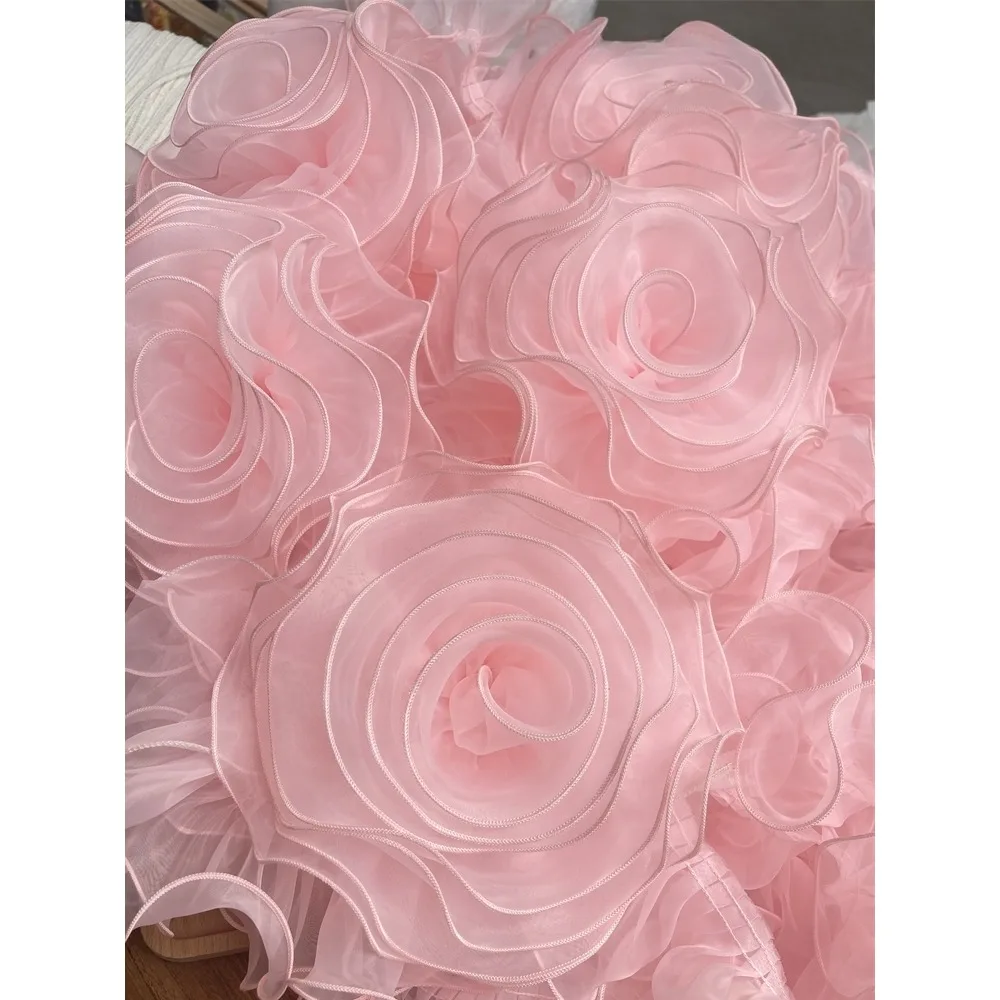 Rosa Organza Flauschiges Großes Blumen-Haaraccessoire, Bestickte Spitze, Handgefertigt, Kleidungszubehör, Hochzeitskleider – Detail 8
