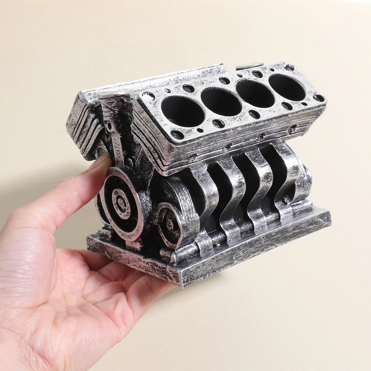 حامل قلم نموذج محرك السيارة، ديكور مكتب محرك V8، مقلمة قرطاسية مكتبية رائعة هدية إبداعية للرجال #6