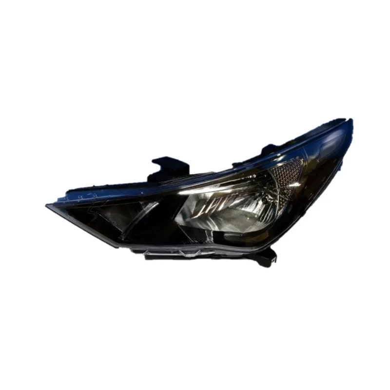 

Suitable for HYUNDAI SOLARIS Headlight Assembly 92101-H5500 92102-H5500 92101H5500 Daytime Running Lights