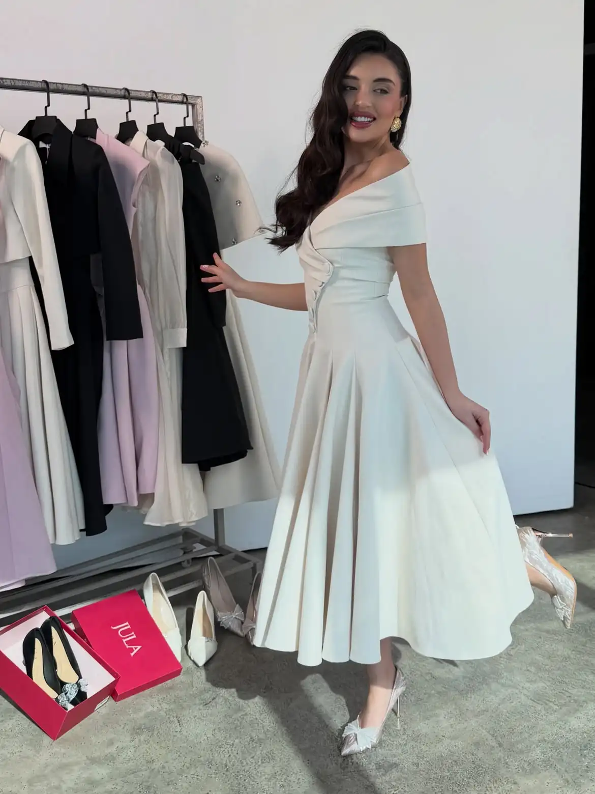 Elegant Party Dresses White Satin Midi Prom Dress Off Shoulder Foldover A-Line Cocktail Evening Dresses with Bridesmaid Dresses