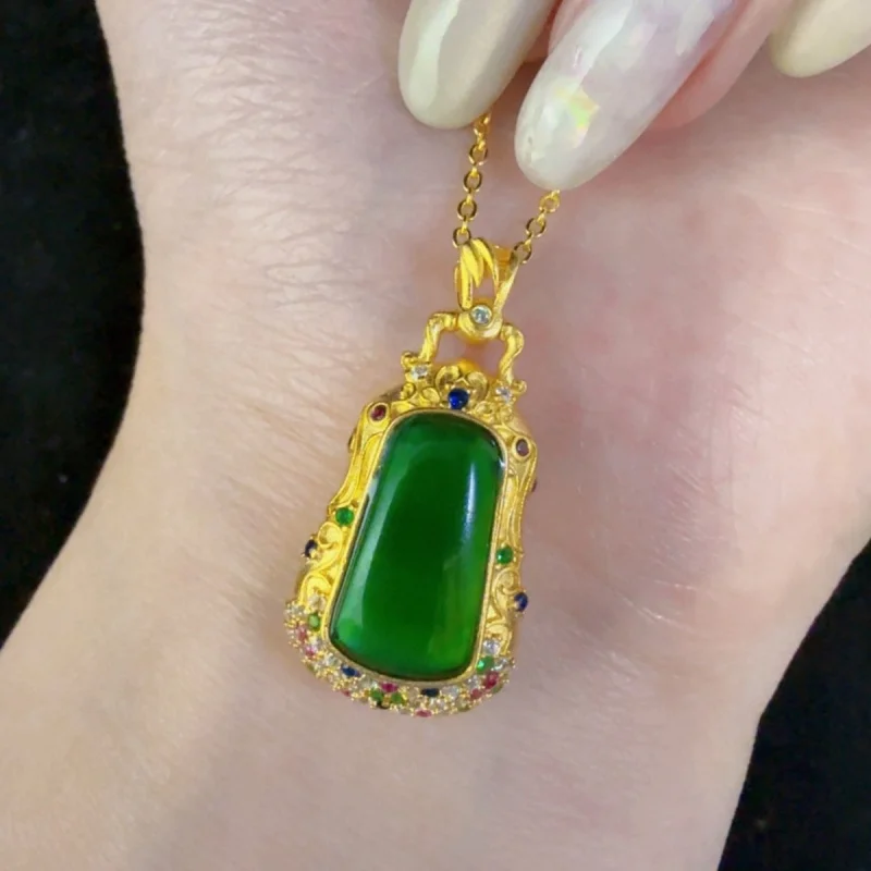 Inlaid with ice-green jadeite, women's new jade pendant, original design, popular item from the live stream