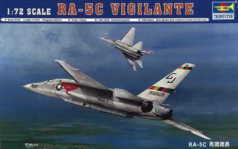 

Trumpeter 01616 1/72 Scale American RA-5C Vigilante Reconnaissance Aircraft Plastic Dsiplay Model Building Kits TH05672