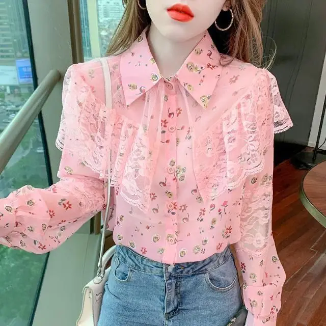 

New Fashionable and Versatile Long Sleeved Floral Chiffon Shirt Sweet and Age Reducing Lace Lace Lace Shawl Shirt