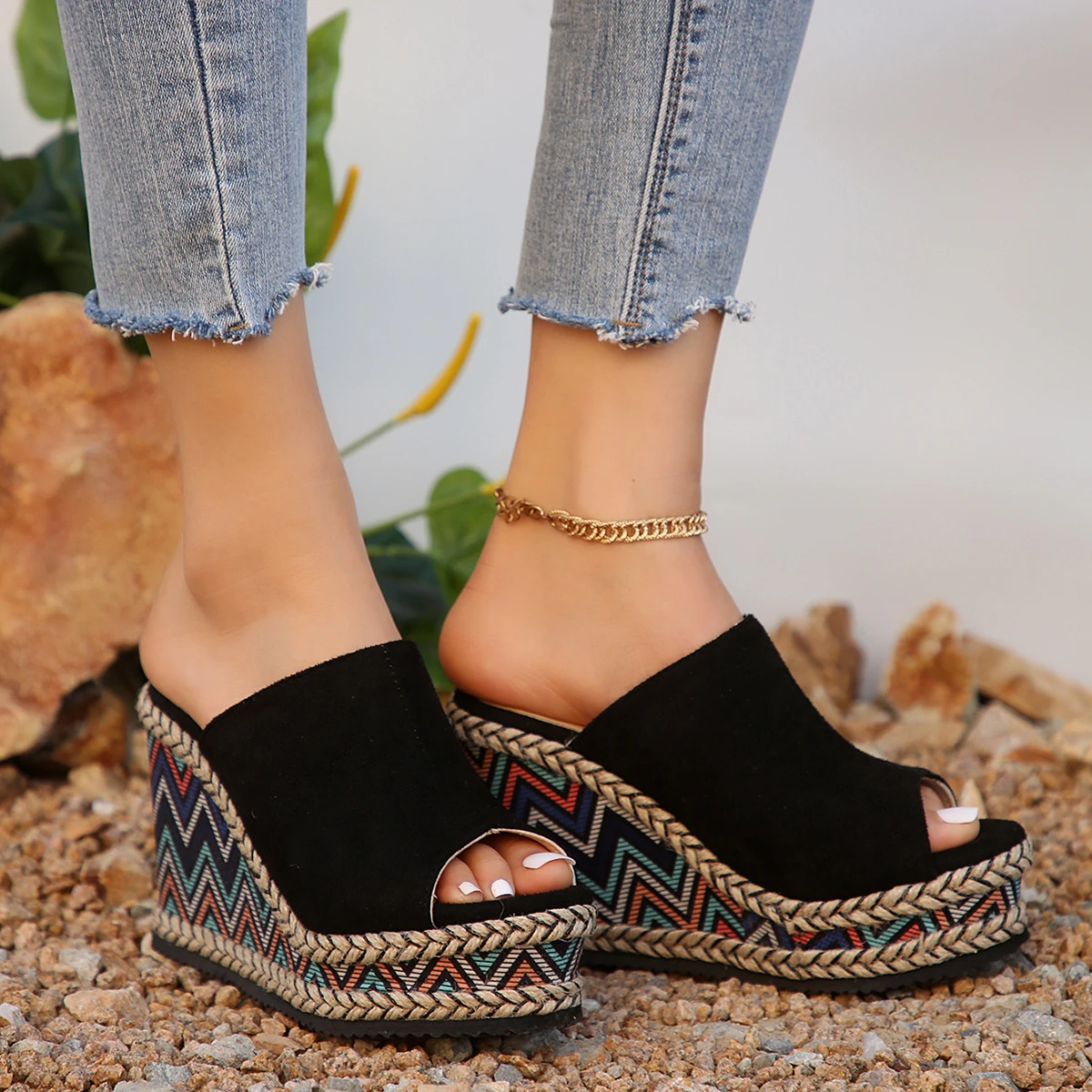 Sandalias de verano de talla grande para mujer, Zapatillas de casa con plataforma de cuña, toboganes de moda con punta abierta, tacones de lujo