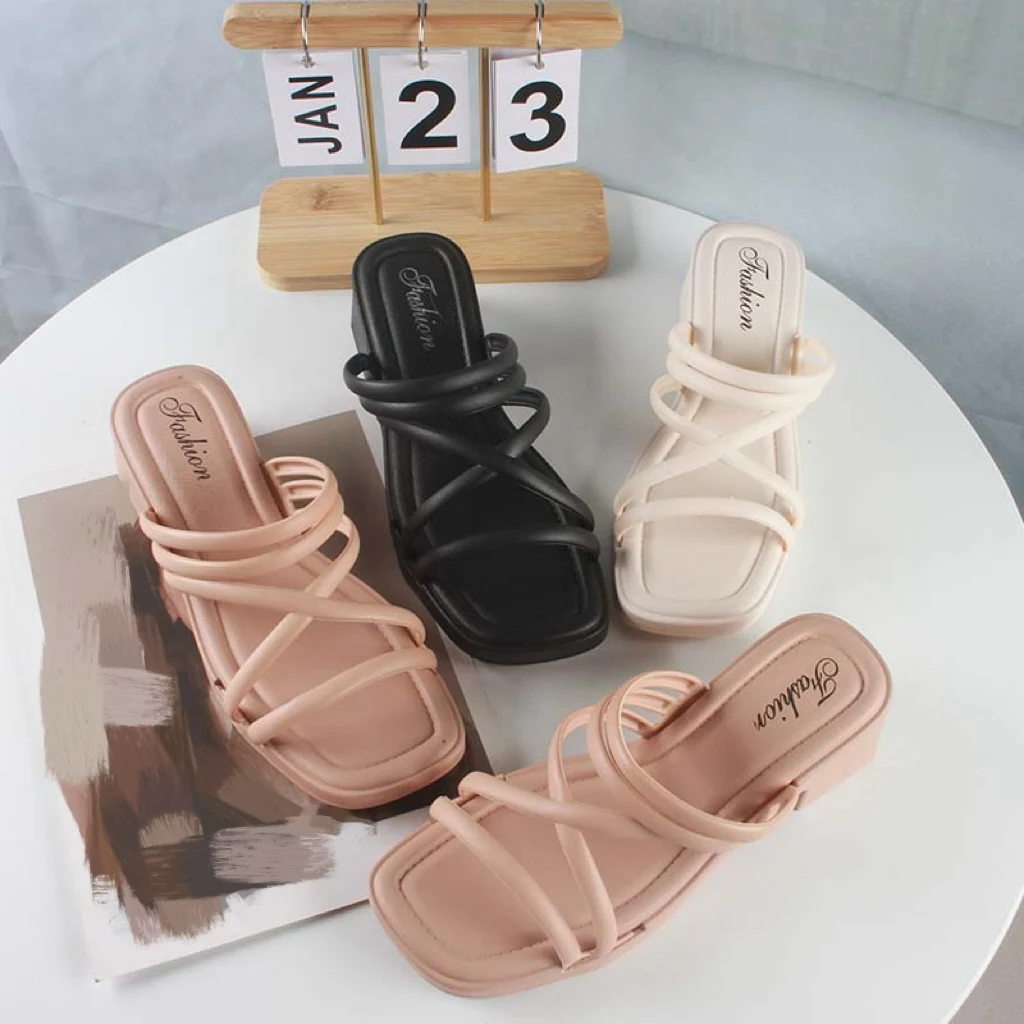 Women's New PVC Casual Summer Wedge Slippers Wear Thick Soles Fashion Solid Color Slippers Thick Heel Sandals