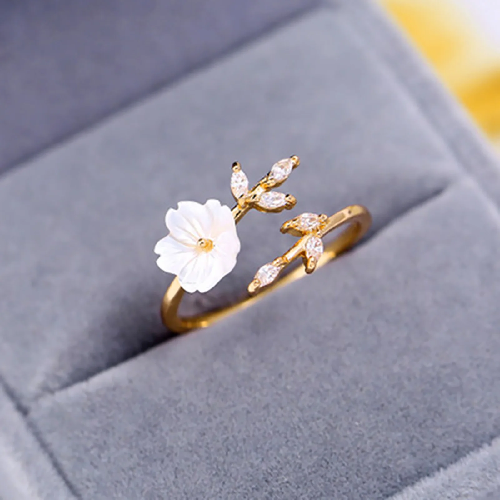Vnox Resizable Shell Flower Ring for Women Girls, Cubic Zirconia Branches Open Finger Band, Cute Floral Jewelry Gift for Her