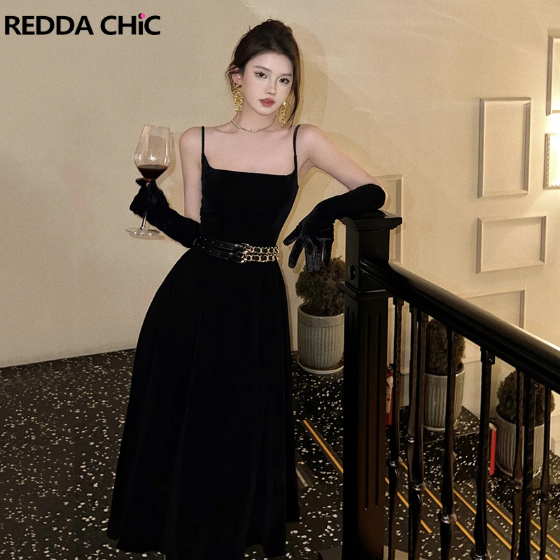 ReddaChic Women Black Velvet Long Party Dress Retro Solid A-line Flowy Square Neck Sleeveless Camisole One-piece Formal Clothes