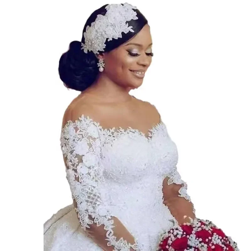 Robe de mariée en dentelle à encolure dégagée personnalisée pour les patients, robes de mariée africaines à manches longues avec appliques, train de balayage, 2023