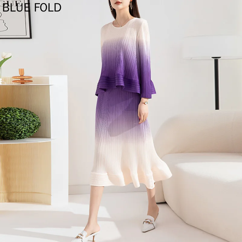 

MIYAKE PLEATS Spring Women's New Fashion Suit Gradual Change Printed Round Neck Long Sleeve Top High Waist Peplum Skirt Set