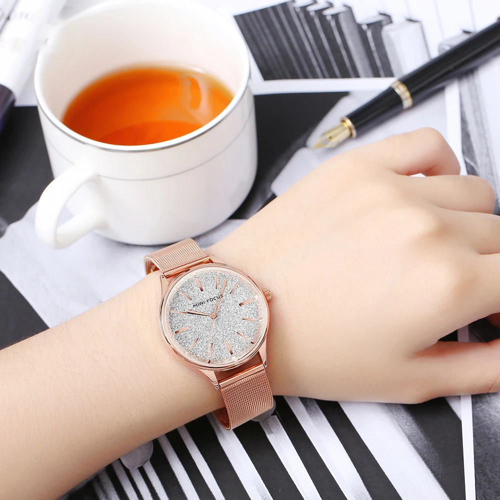 MINI FOCUS Japanese Quartz Women's Watch Galaxy Gradient Dial Milanese Mesh Band Minimalist Design Petite Dress Watch 0044L