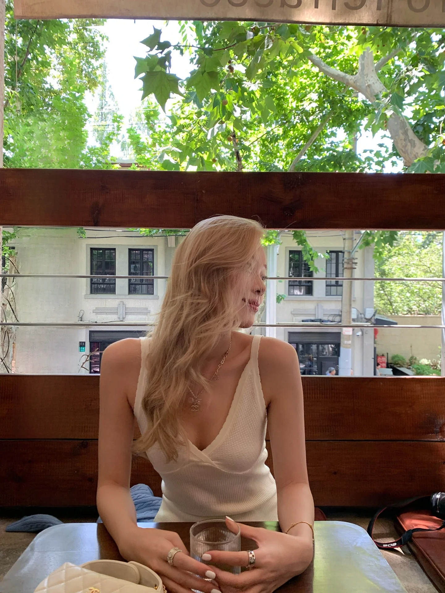 

Slim Fit Knitted Vest Women's White V-Ne Strap Top Casual Sle Breathable ort Length Faionable Winter New Arrival