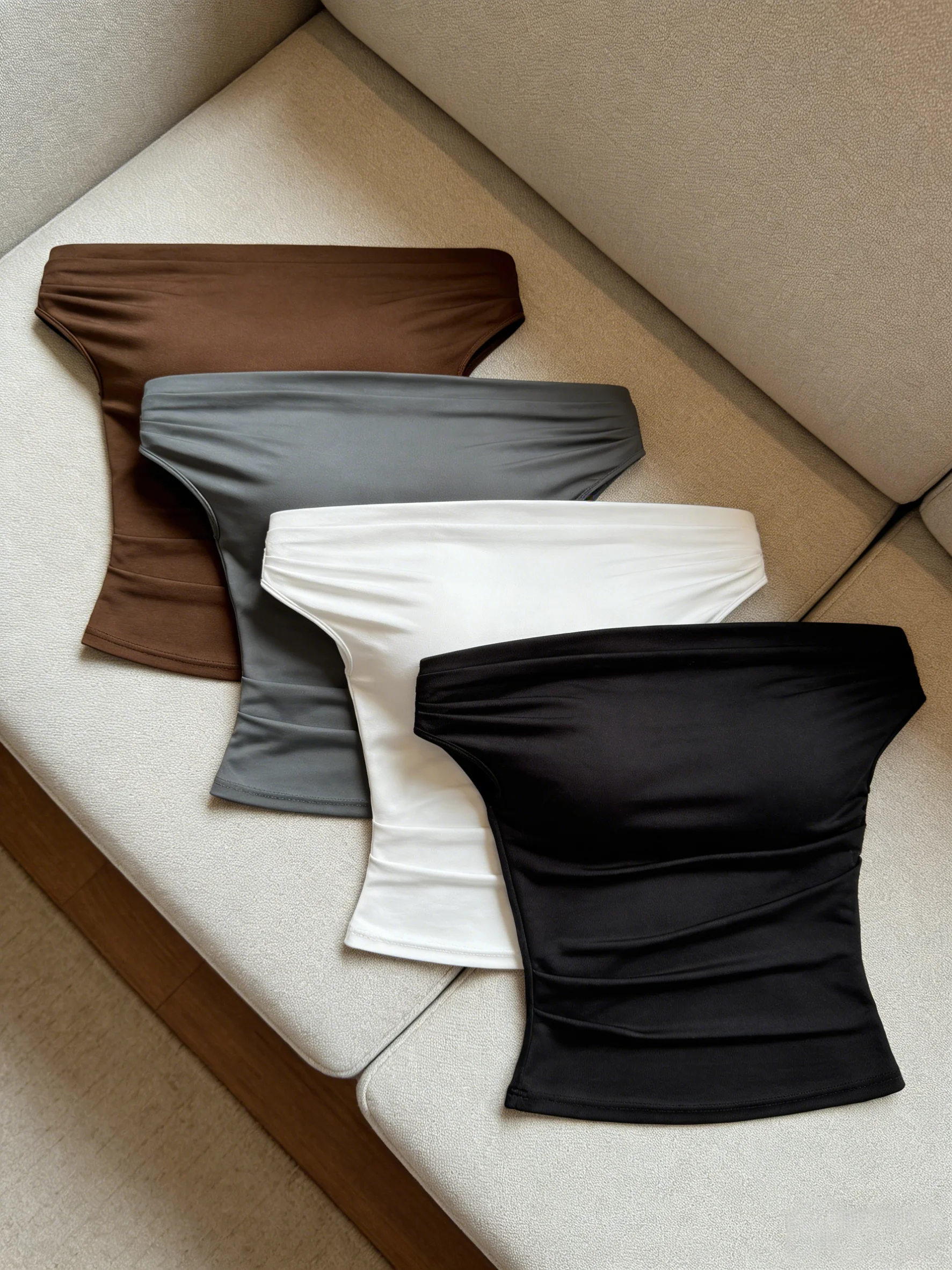Women 4 Pack Strapless Ruched Tube Top Set Casual Sleeveless Form Fitting Crop Top Set