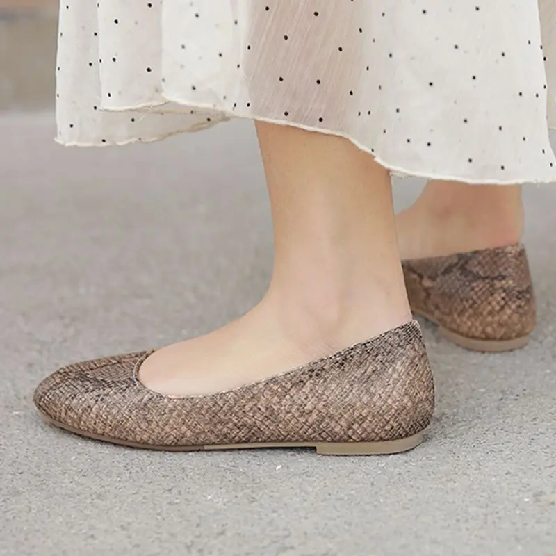 

ORCHALISA/Новая обувь, брендовая мягкая женская обувь на плоской подошве, без шнуровки с круглым носком, разноцветная (абрикосовая/красная), большой размер 45–46, повседневная одежда для отдыха