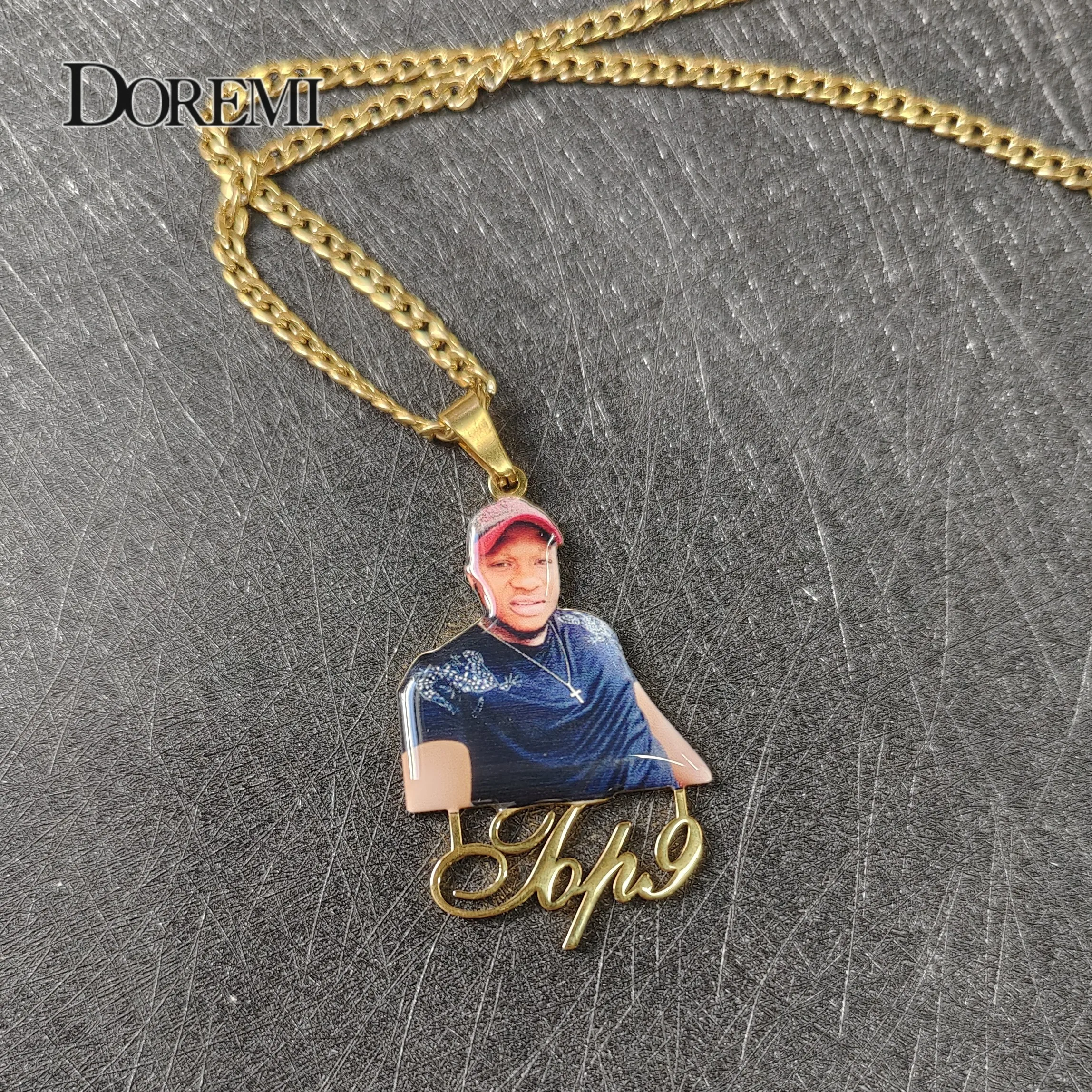 

DOREMI Coloful Custom Photo Necklace with Name Pendent Custom Picture any Character/Cartoon Nameplate Stainless for Family Gifts