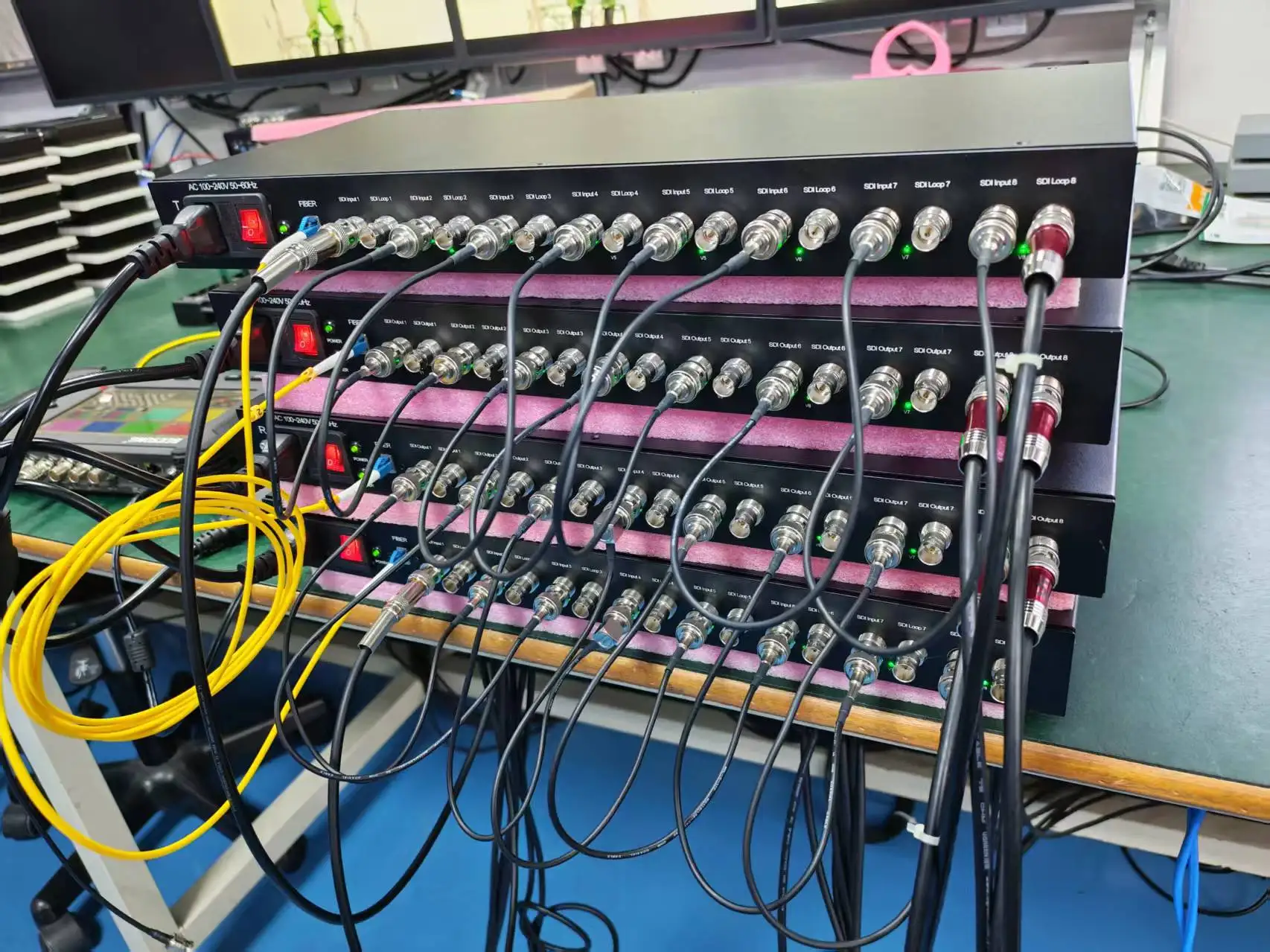 8X 12G SDI In Fiber Optic Converter with Loopout LC/ST Fiber Connector