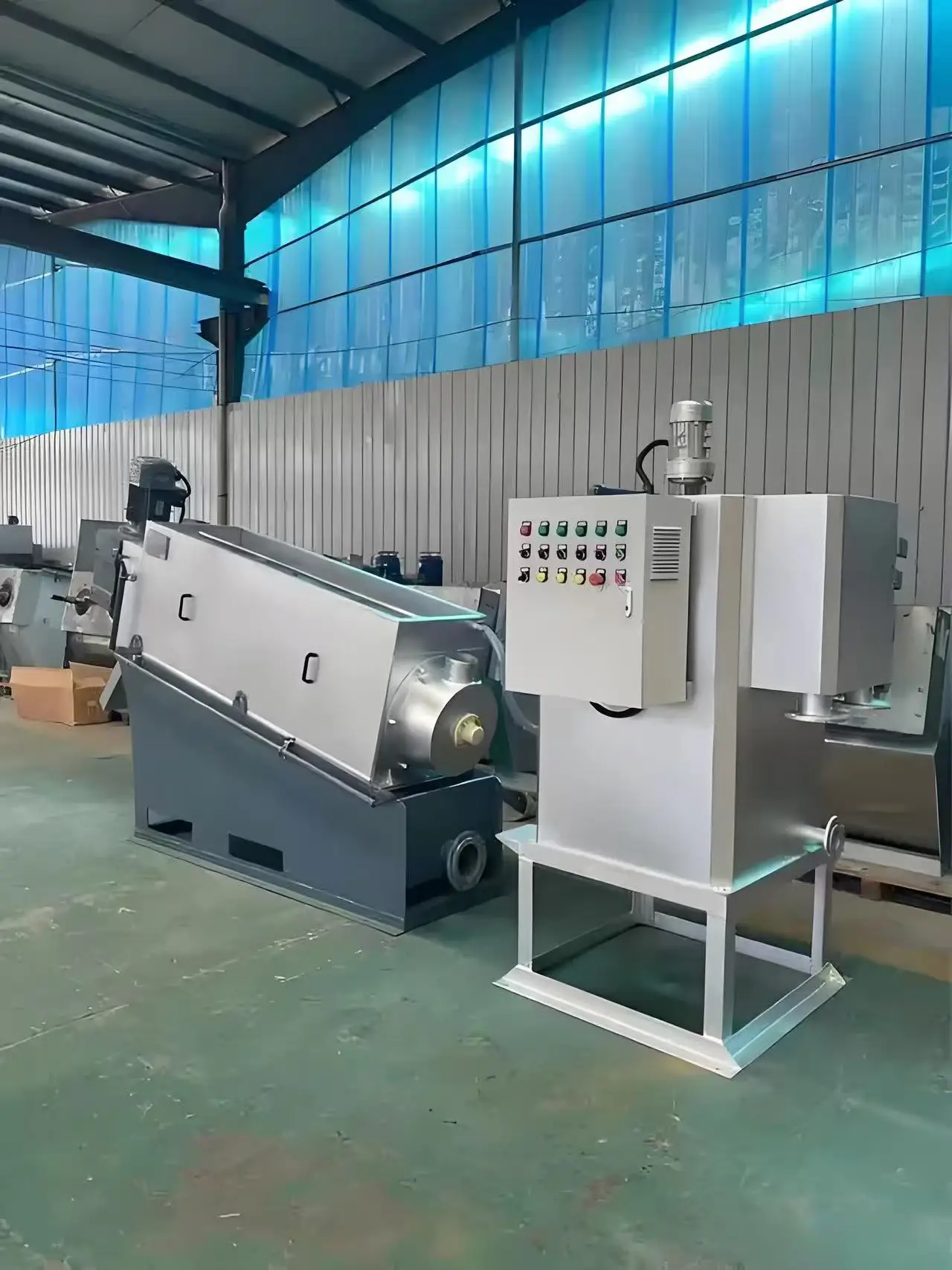 High Quality Customizable Compact Stacked Screw Machine High Performance Wholesale Industrial Machinery
