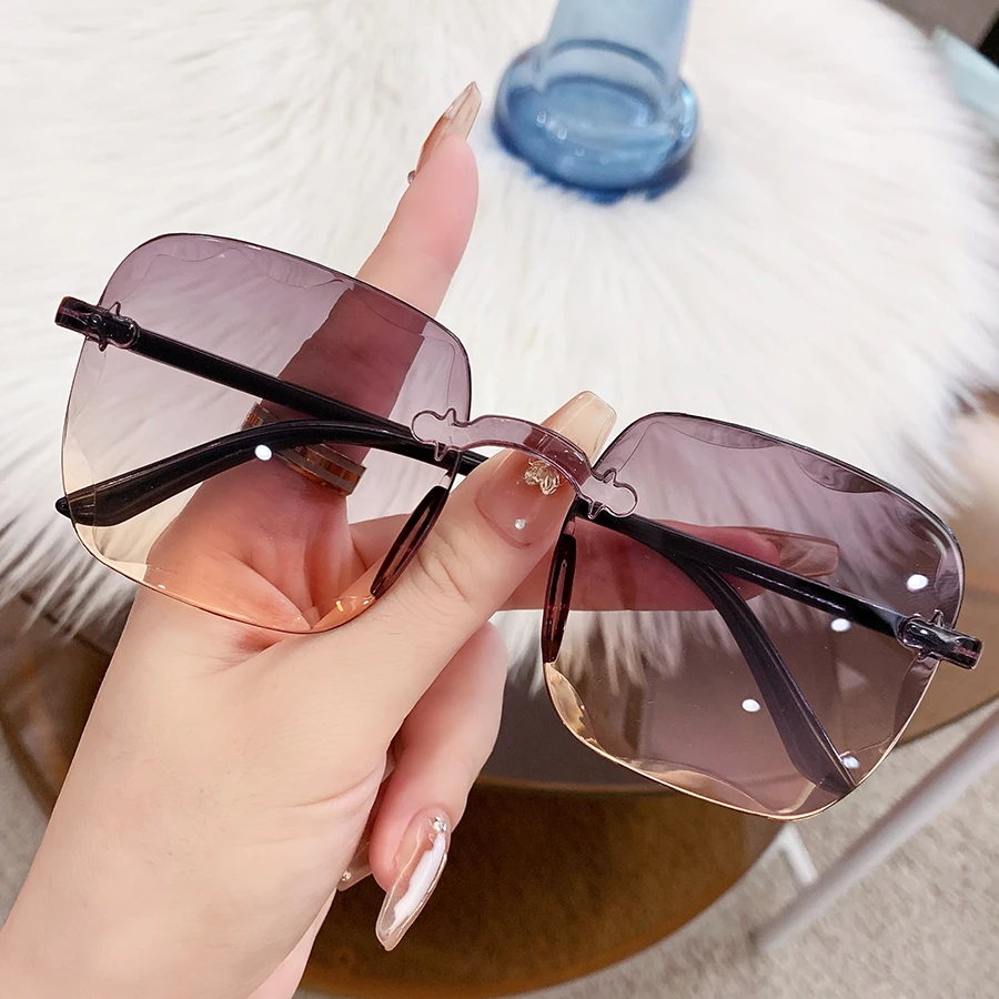 Fashionable Costume Glasses for Women Suitable for Party And Holiday Dress-Up Eyewear