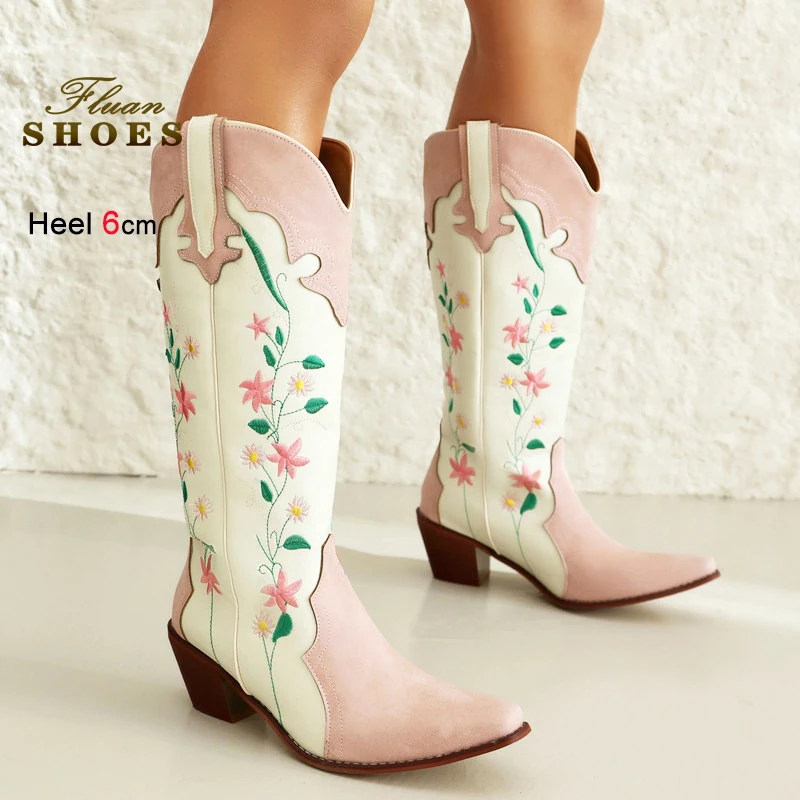 

Розовые, белые ковбойские сапоги в стиле вестерн на блочном каблуке 6 см, женская зимняя обувь без шнуровки, модные высокие сапоги выше колена с вышивкой