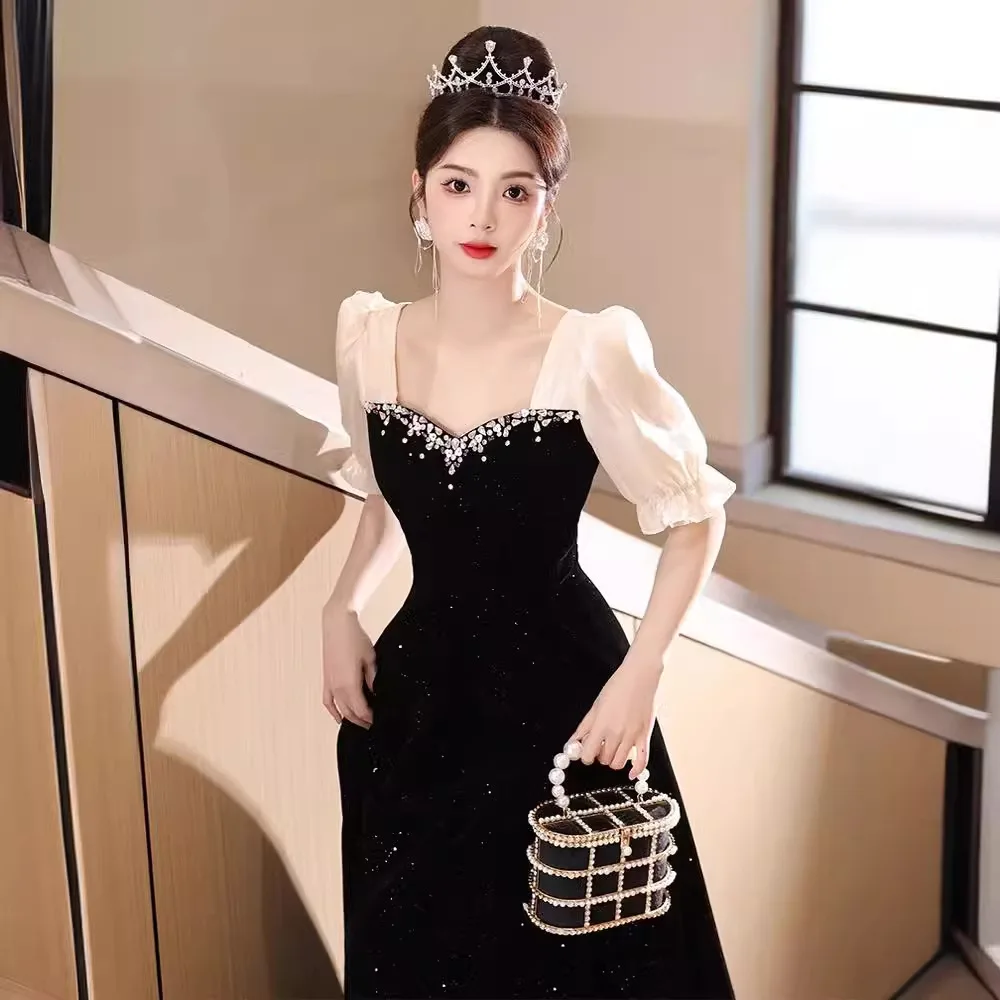 

Black Short Sleeve Quinceanera Dresses Glittery Crystal Square Collar Graduation Gown Luxury Velvet Long Birthday Party Dresses