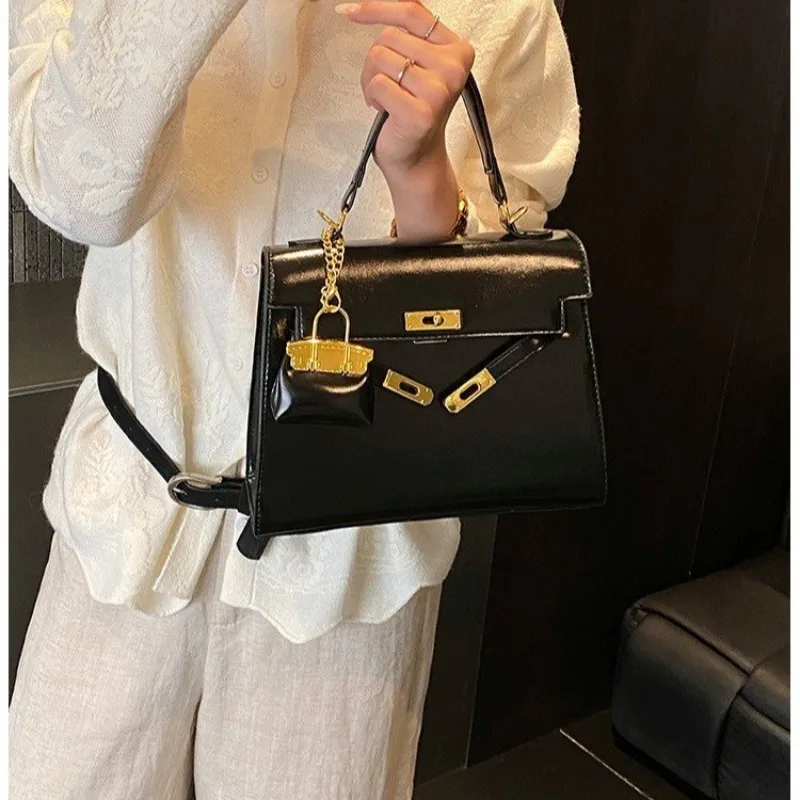 

Unique Leisure Business Backpack For Women Stylish Leather Diaper Bag Luxury Crossbody Messenger Bag Elegant Large Capacity