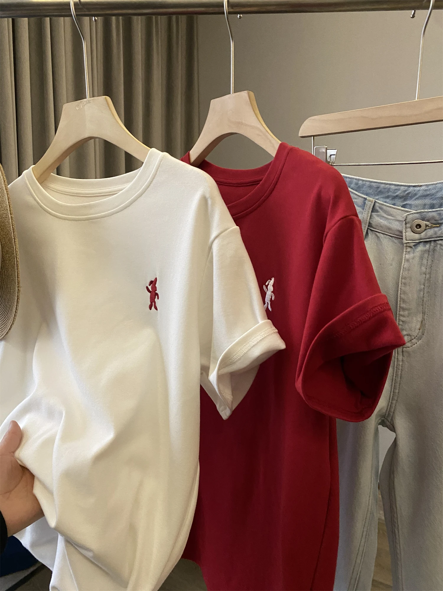 

Женская футболка больших размеров с круглым вырезом и короткими рукавами, дышащая, с вышивкой, базовая, универсальная, удобная, топ больших размеров для полных женщин