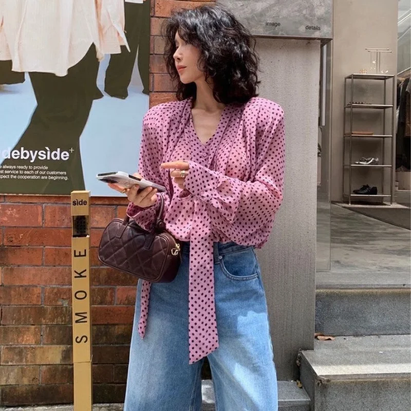 

Милая блузка в горошек с V-образным вырезом, женская повседневная приталенная рубашка на весну и осень