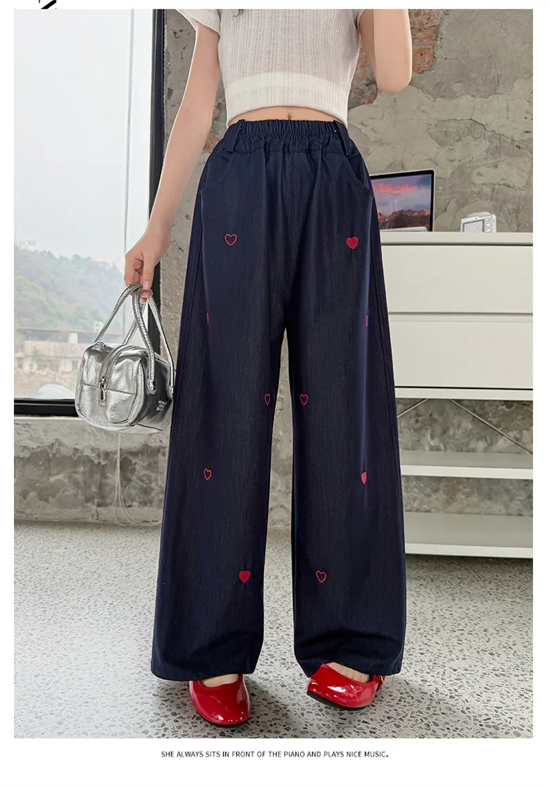 2026 Neue Sommer-Jeans für Mädchen mit Herz-Stickerei, Denim-Hosen für junge Teenager-Mädchen, trendige coole Kinder-Mädchen-Hosen mit weitem Bein – Detail 2
