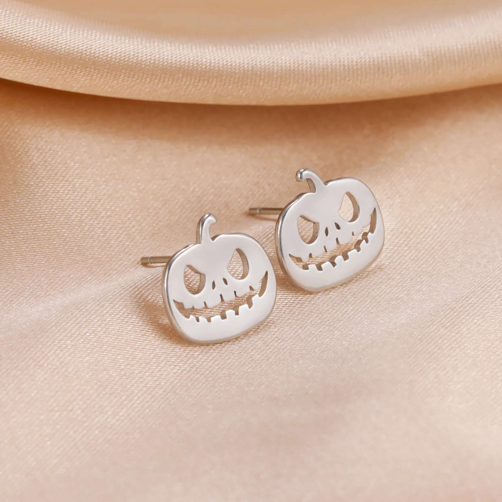 HIPEE Halloween Pumpkin Ghost Stud Earrings for Women Monster Ghost Pumpkin Skull Stainless Steel Earrings Halloween Jewelry