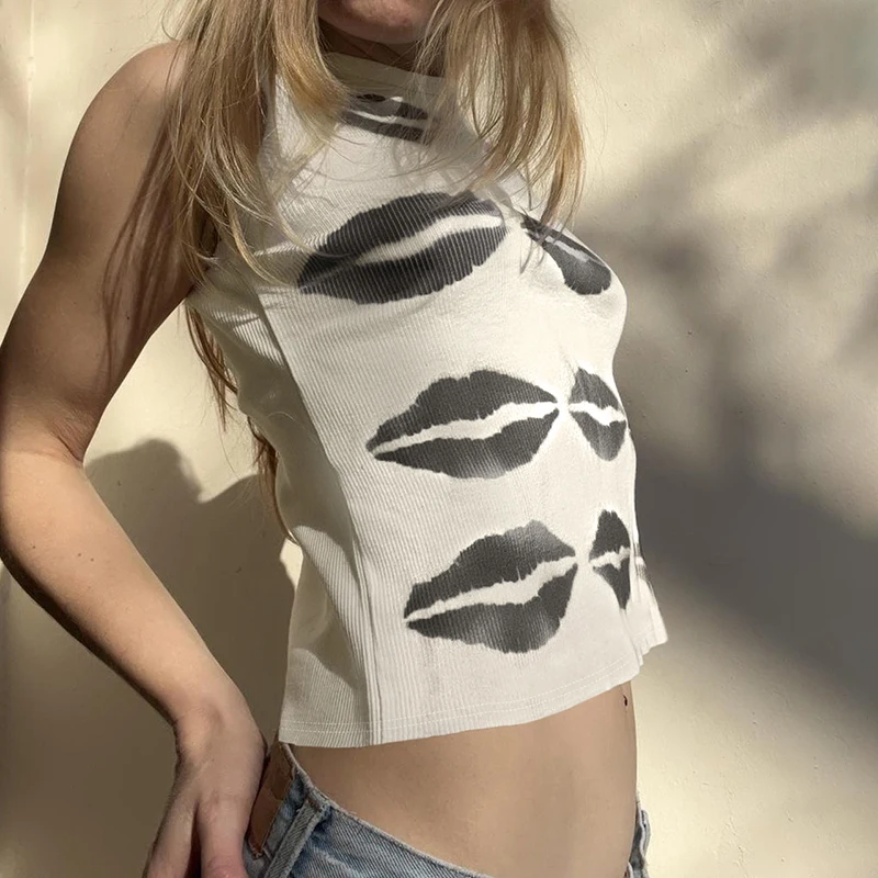Vintage O-neck Lips Printed Casual White Vest Women 2025 Summer New Streetwear Sexy Slim All-Match Threaded Crop Tops