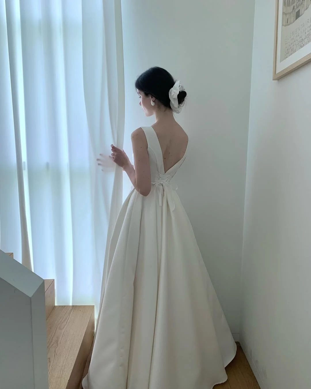 Mojy O-Neck A-Line Korea Wedding Dresses Photo Shoot Soft Satin Floor Length Simple Bridal Gowns 웨딩드레스 Customized Corsets
