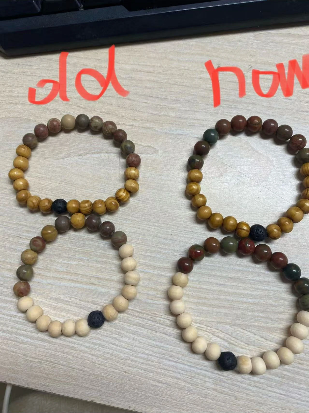 Collegamento dedicato all'ingrosso con combinazione di braccialetti di perline di legno