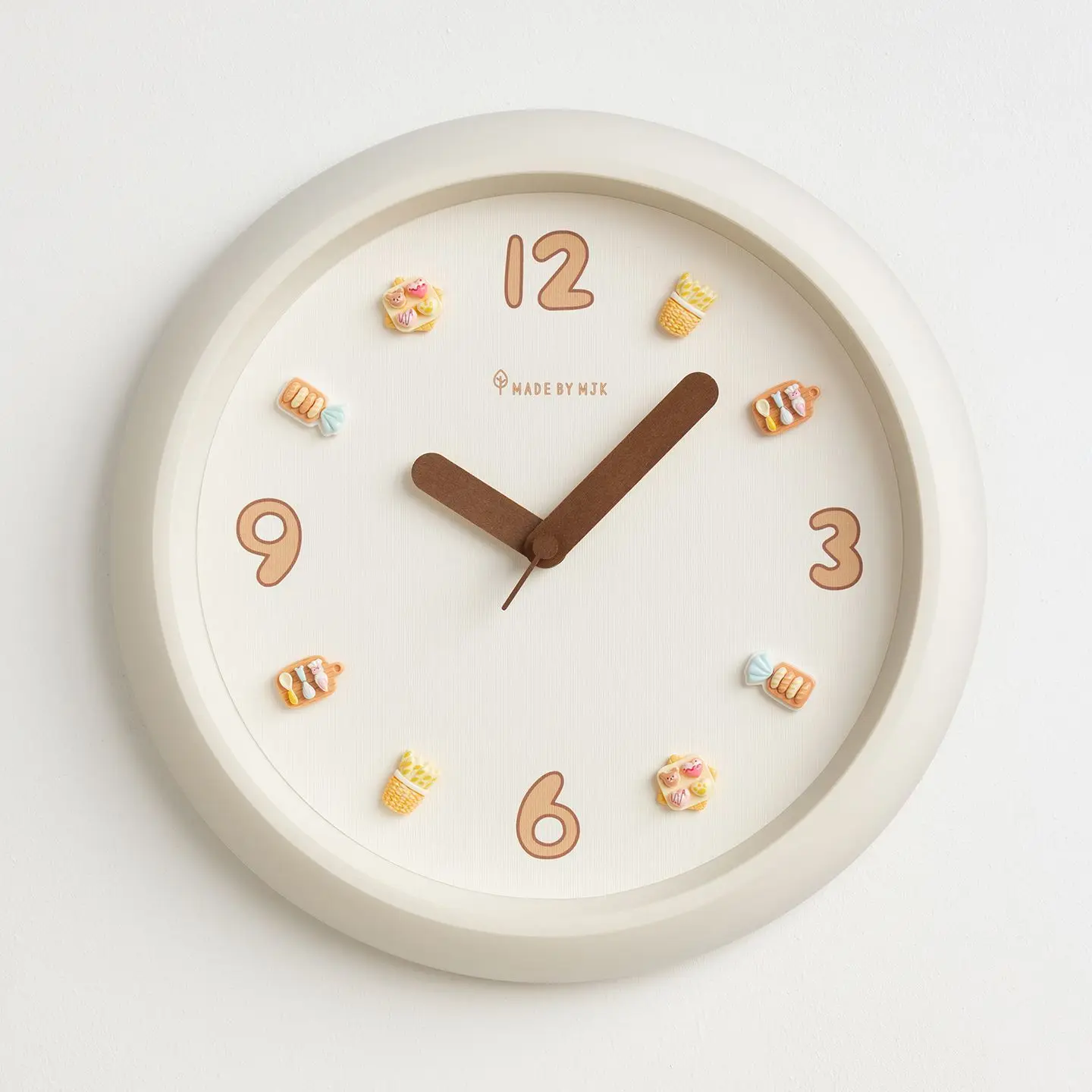 Simple Creative Silent Clock Art Quartz Wrought Iron Living Room Mute Wall Hanging Clock Watch Home Decoration Wholesale