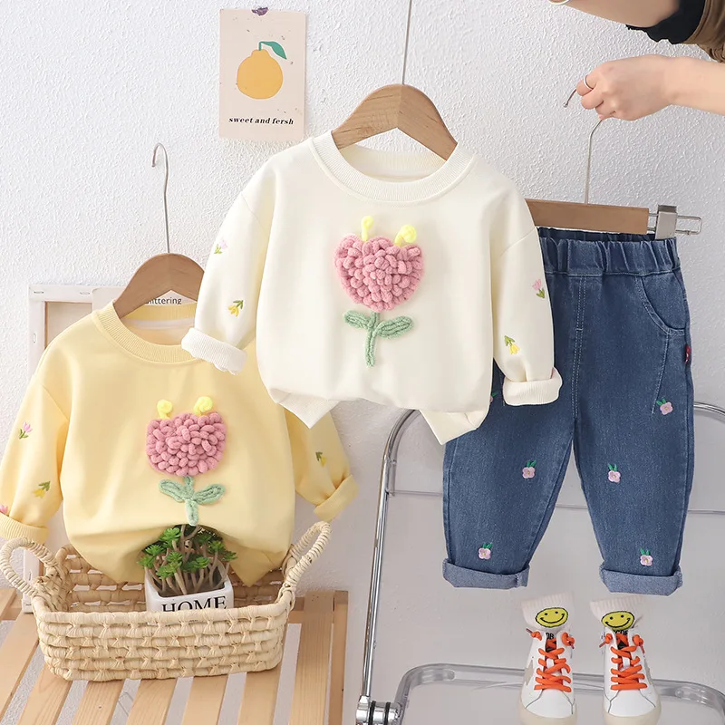 Girls'suit  Spring Girls' Love Applique Small Flower Round Neck Pullover Top + Embroidered Jeans Two-piece Cute Set 0-5 Years