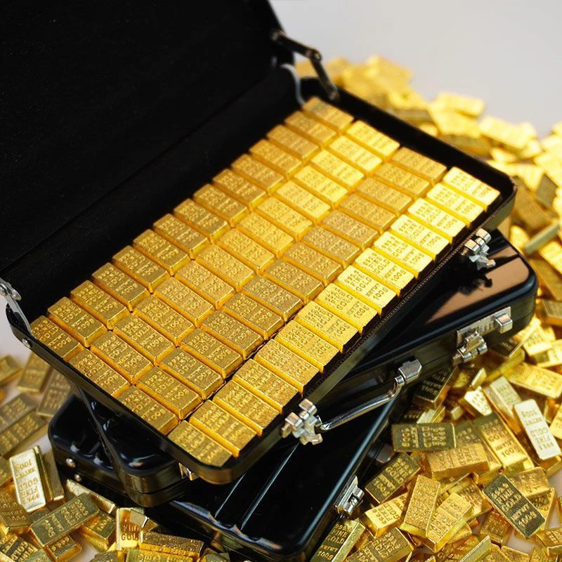 Aluminum Alloy Suitcase With Mini Gold Bar Replica Gold-Plated Alloy Collectible Doll House Micro Scene Decoration Display Model