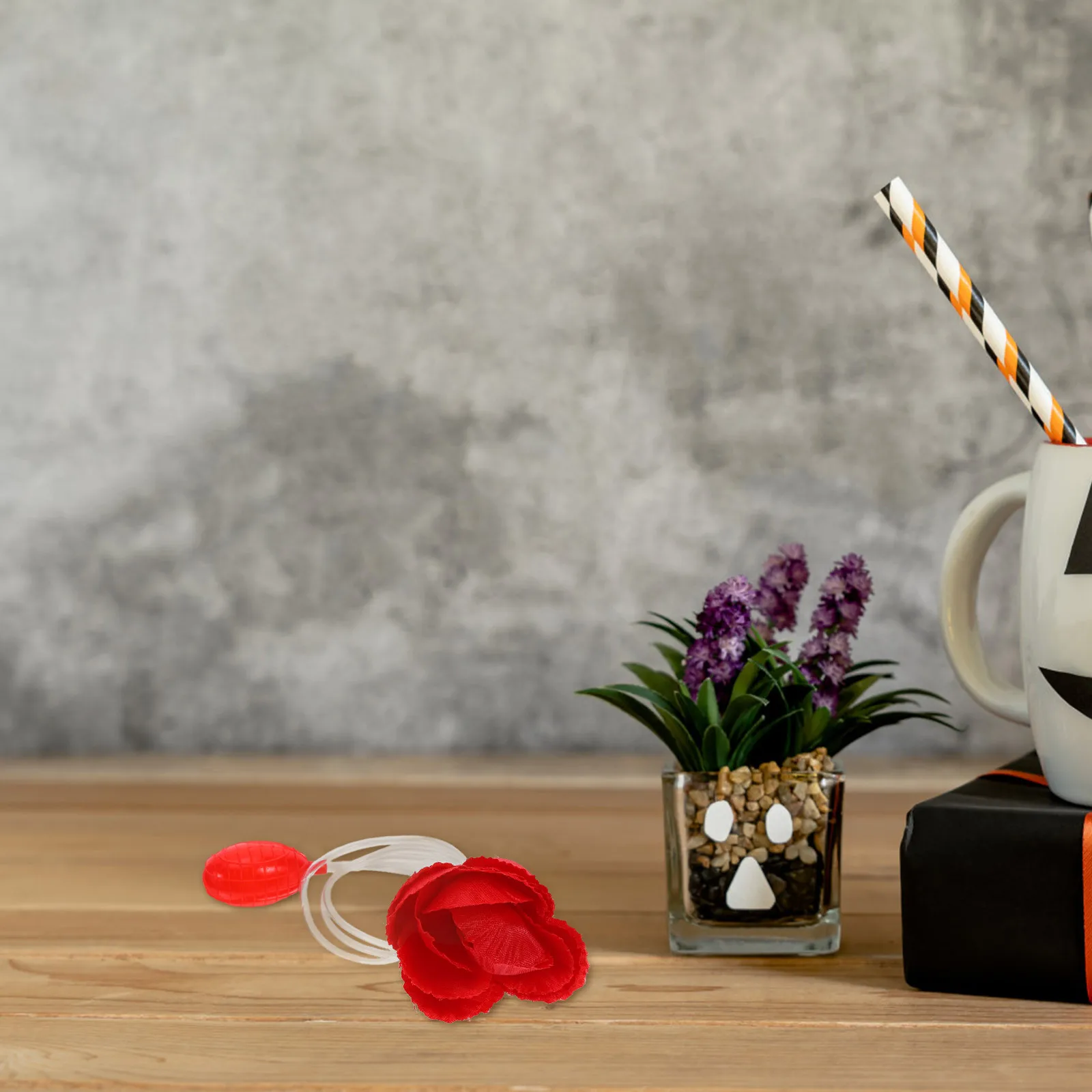 2 قطعة الكمامة الورد الدعامة رش المياه زهرة لعيد كذبة أبريل المزحة ألعاب الزفاف نكتة لوازم قابلة لإعادة الاستخدام حفلة خدعة أداة كوميديا