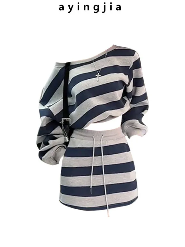 

Повседневный корейский комплект из полосатой толстовки и юбки для женщин: весенний дизайн, стройнящий крой, комплект из двух предметов, с длинными рукавами, укороченный, модный