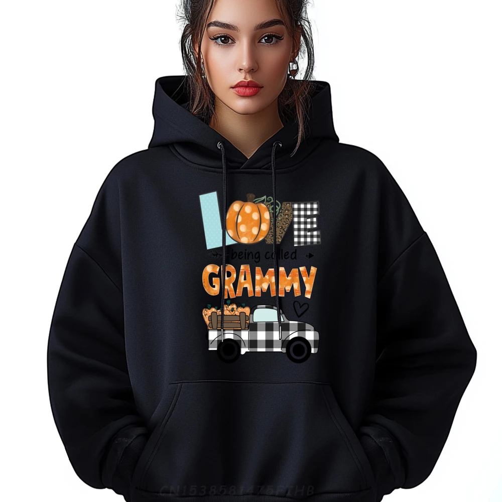 Love Being Called Grammy Pumpkins รถบรรทุกฤดูใบไม้ร่วงฮาโลวีนน่ารักขนาดใหญ่ Hoodie แขนสั้น Tee Hoodie Cinco De Mayo