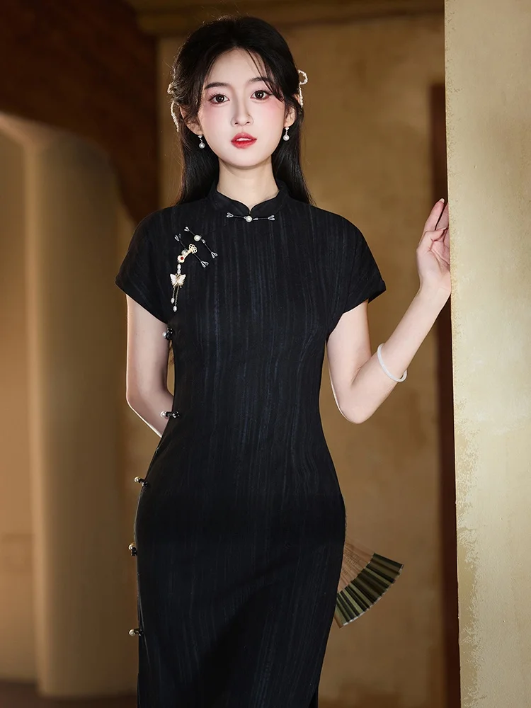 

Новое китайское платье в стиле ретро для молодых женщин: художественная версия, простое, элегантное, с низким разрезом, для повседневной носки