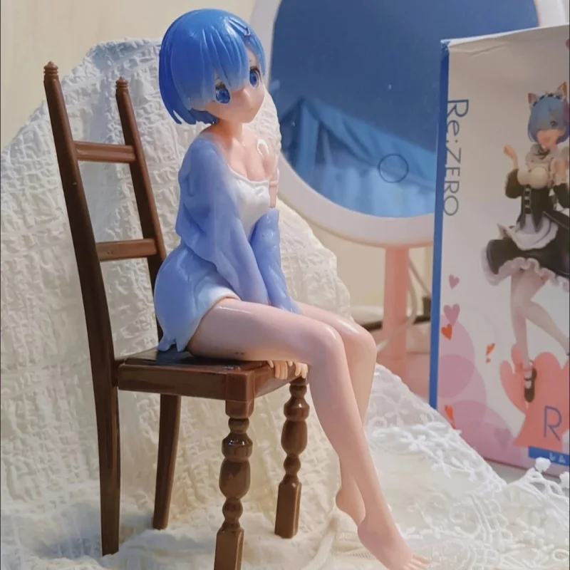 Anime Re: Life In A Different World From Zero Rem Sit On Chairs figuras de acción de PVC, modelo de colección, adorno de juguete, 17cm