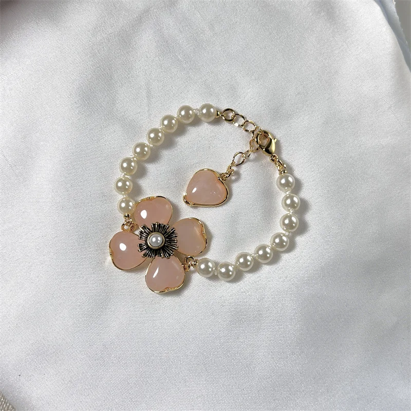 

VKVVA Fashion Jewelry Original Fresh Four-Leaf Clover Rose Quartz Heart Flower Pearl Bracelet for Women