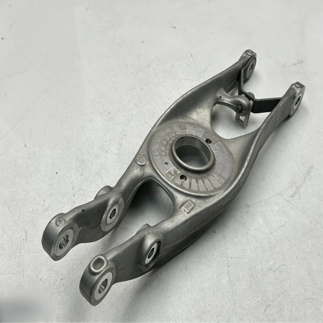 2063500612 Rear Lower Left Control Arm Spring Link for Merced-Be- W206 C300 C63  2022-2024 Suspension Parts A2063500612 in stock